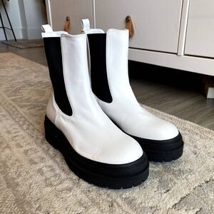 NWOT Good American White Leather Chelsea Chunky Platform Boots (8.5)